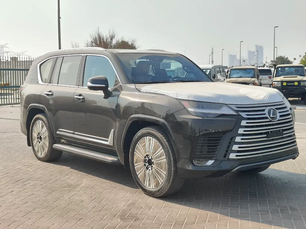 Lexus LX-Series 2026 — photo 1 of 19