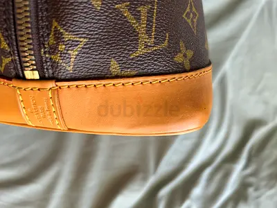 Authentic Louis Vuitton Monogram Canvas Shoulder Bag - Preowned