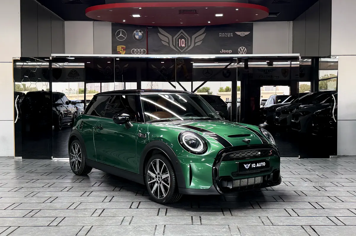 MINI Cooper 2023 — photo 1 of 16