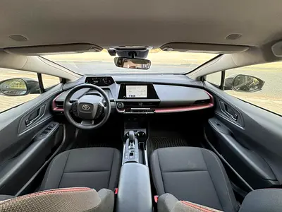 2025 Toyota PRIUS 照片 5
