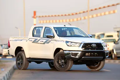 Toyota Hilux 2.7 AT MIDOPTION WHITE 2026