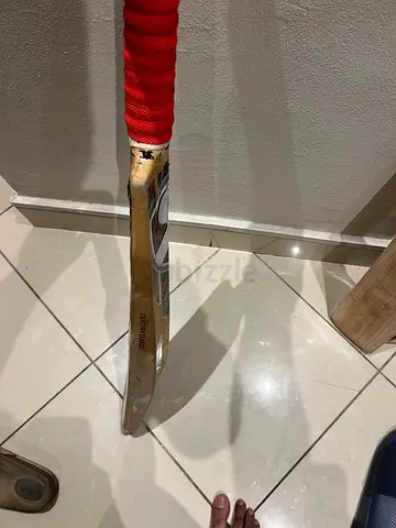 Used Cricket Bat - English Willow (red grip) - Good Condition
