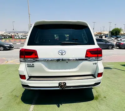 2019 Toyota LAND CRUISER — фото 3