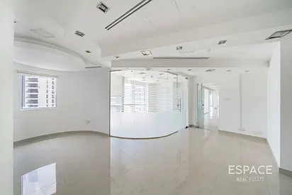 Vacant | Panoramic Views | 3 Parkings