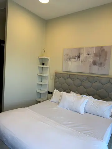 Cheap and affordable master room in jvc