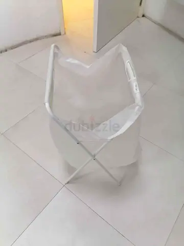 Collapsible Laundry Hamper / Washing Basket - Lightweight Folding Frame