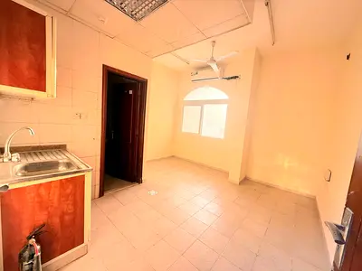 BIG SIZE STUDIO ON ROAD BUILDING NEAR TO MADINA MALL IN MUWAILEH