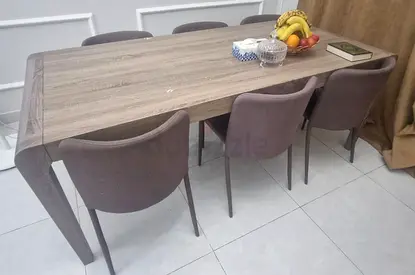 Solid wood-look dining table with 6 chairs - modern design