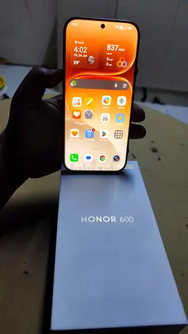 Honor 600 in good condition with box  i Just purchas it 4 days ago new to sell it urgent Everything