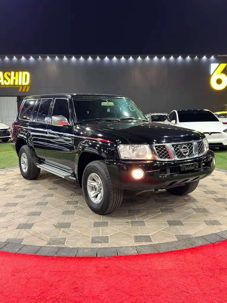 Nissan Patrol Safari 2020 — photo 1 of 10