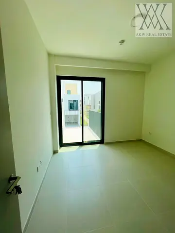 SPACIOUS SIZE | SINGLE ROW | NEAR TO POOL | BRAND NEW