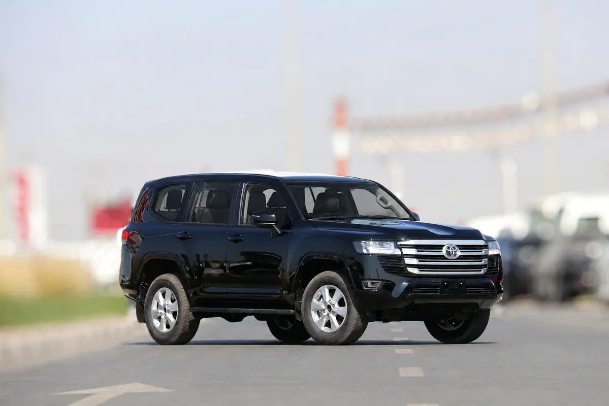 Toyota Land Cruiser 2026 — photo 1 of 20