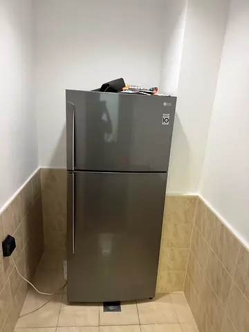 LG Top-Freezer Refrigerator - Good Condition, 2 Doors, Stainless Finish