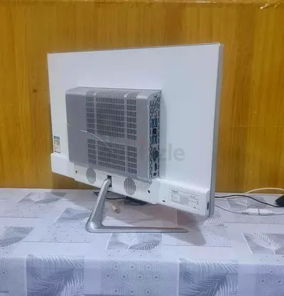 Hailen Core i5 9th Generation 8gb ram 256ssd , window 10 installed and activated