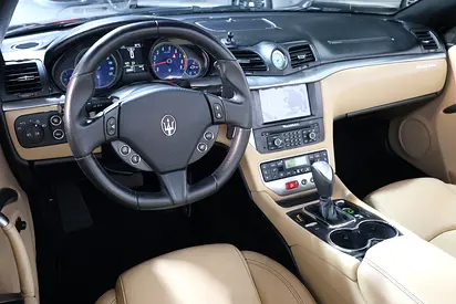 صورة 13 لـ 2015 Maserati GRANCABRIO