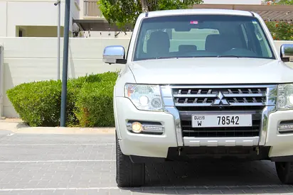 Mitsubishi Pajero 3.5 Gold Edition 2017 w/ ANDROID INFOTAINMENT