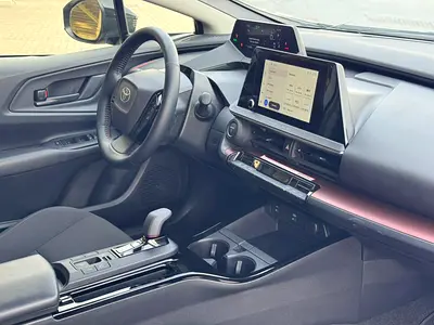 2025 Toyota PRIUS 照片 10
