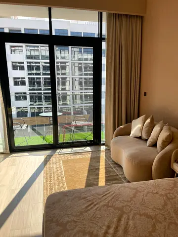 FULLY FURNISHED WITH POOL AND COMMUNITY VIEW