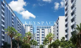 Architecturally Iconic Residence | Vibrant Urban Destination with Distinctive Design