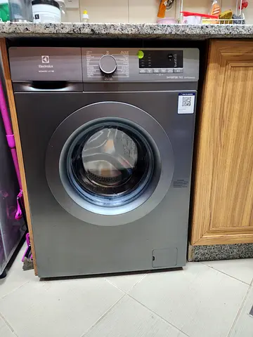 Electrolux front-load washing machine - good working conditionJust 2 months old.
