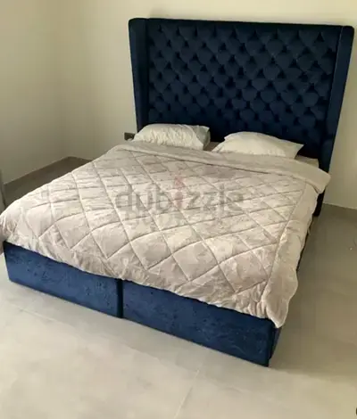Beautiful king size 200X200 bed with storage and mattress