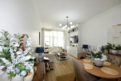 VOT | Furnished | Upgraded | Spacious Layout