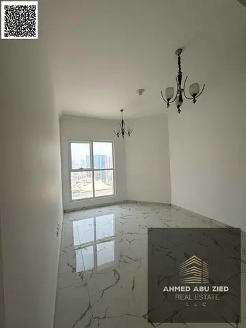 غرفتان وصالة للإيجار السنوي في النخيل 1 عجمان بالقرب من كورنيش عجمان مع بلكونتين وخزائن حائط وباركن مجاني وجيم وقاعة مناسبات