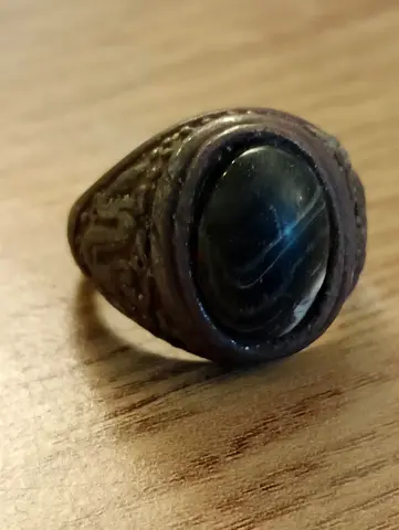 Vintage men’s Brass Ring with Black Agate 16 grams