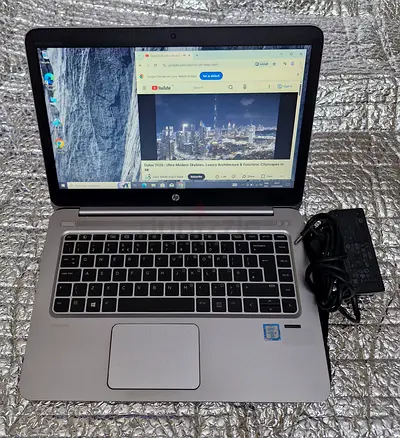 HP EliteBook 14 display Core i5-8GB RAM 256GB SSD NVME - Win 10 original charger good batter