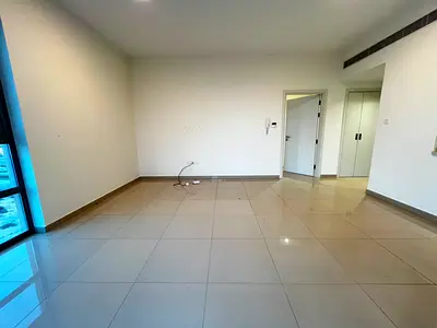 Luxury and Lavish Spacious 1bhk apartment with 2Bathroom Prime Location Available just in 72k