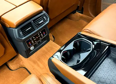 2022 Lamborghini URUS 缩略图 17