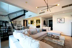 Unfurnished | Lake View | High floor