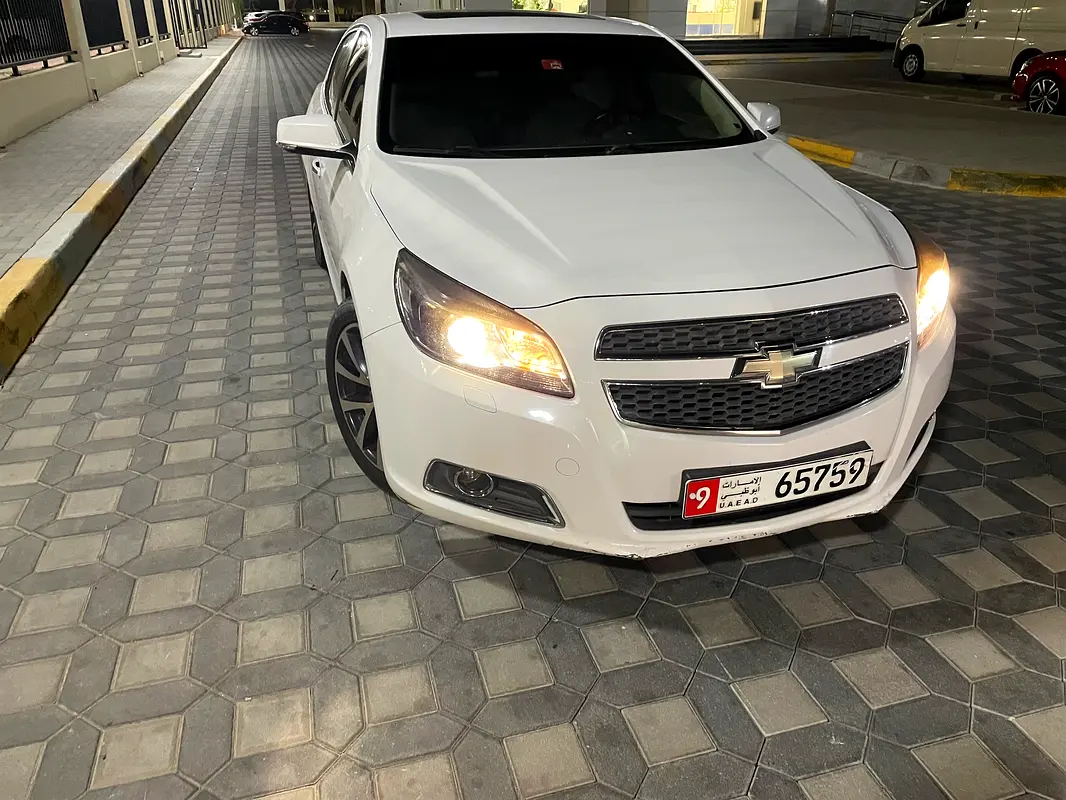 Chevrolet Malibu 2015 — photo 1 of 11