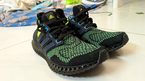 Adidas Ultra 4D Core Black / Lucid Lemon For Running  Walking– Size 39 | 100% Original | Brand New