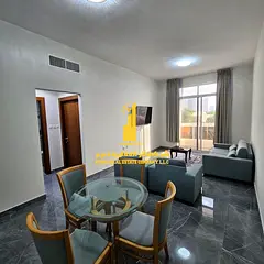 First occupancy, luxurious and elegant one-bedroom apartment, fully furnished with brand new, high-e