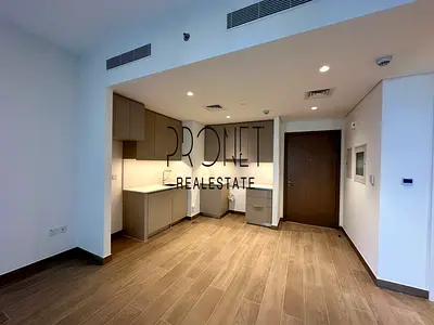 Pool view | Unfurnished | Spacious layout