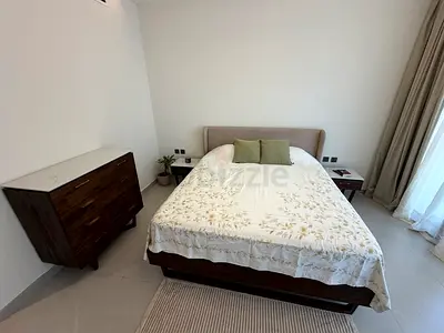 Modern King bed 180x200 without mattress, 2 BT and wooden dresser - excellent condition.