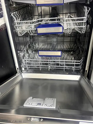 Siemens built-in stainless steel dishwasher - good workin