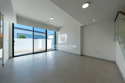 4 Beds + Maid | Single Row | Park View | Big plot