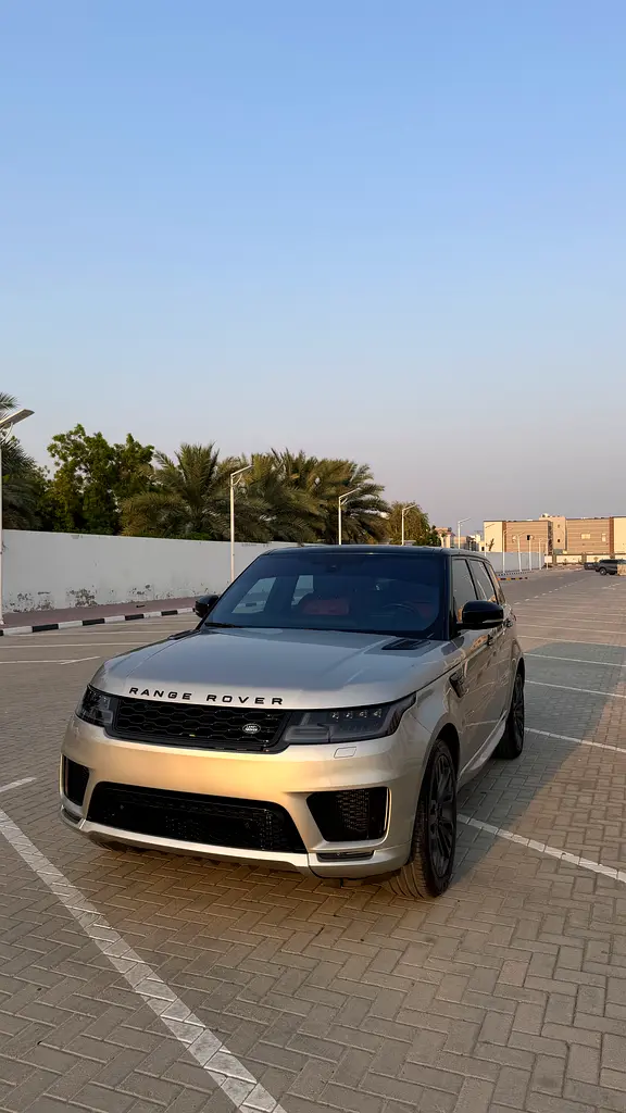 Land Rover Range Rover Sport 2016 — photo 1 of 10