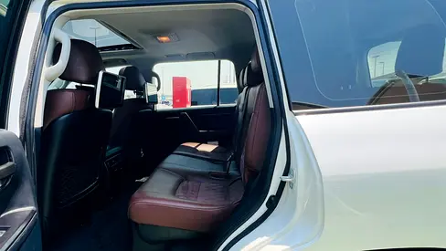 2019 Toyota LAND CRUISER — фото 9