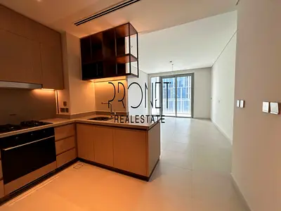 Brand new | Mid floor | Multiple cheques