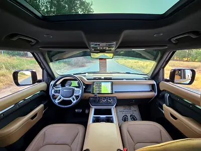2025 LAND Rover DEFENDER thumbnail 7