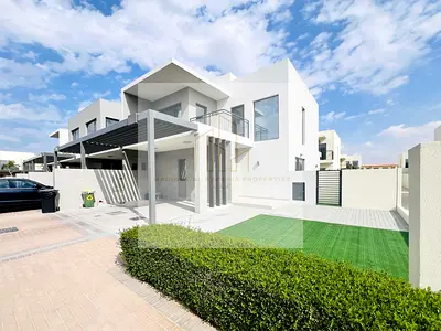 Vacant | Internal | Walk to Pool | Exclusive