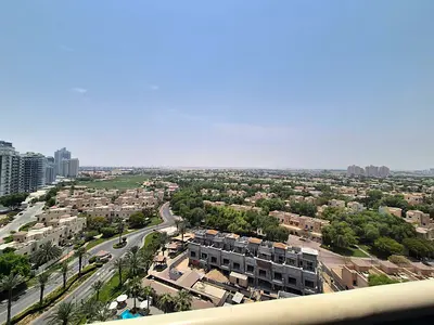Elite 4 // Unfurnished Studio Apartment with Balcony