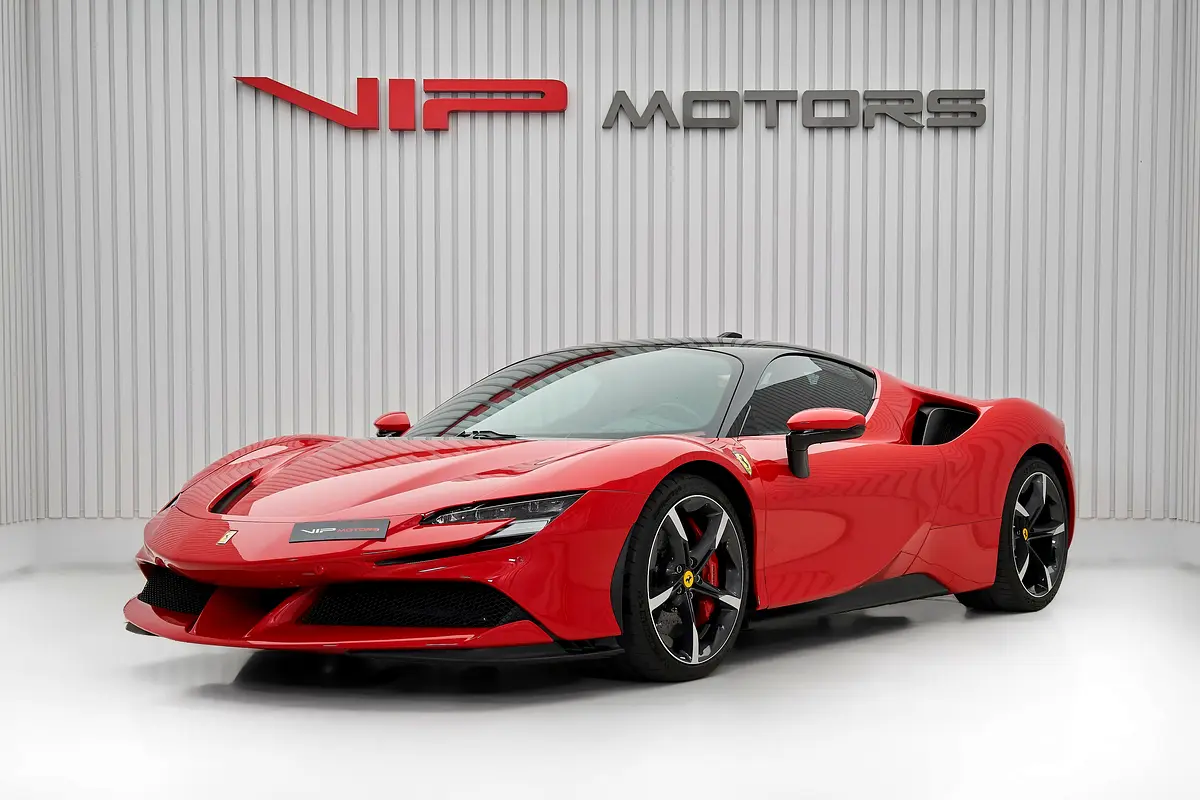 Ferrari SF90 Stradale 2023 — photo 1 of 10