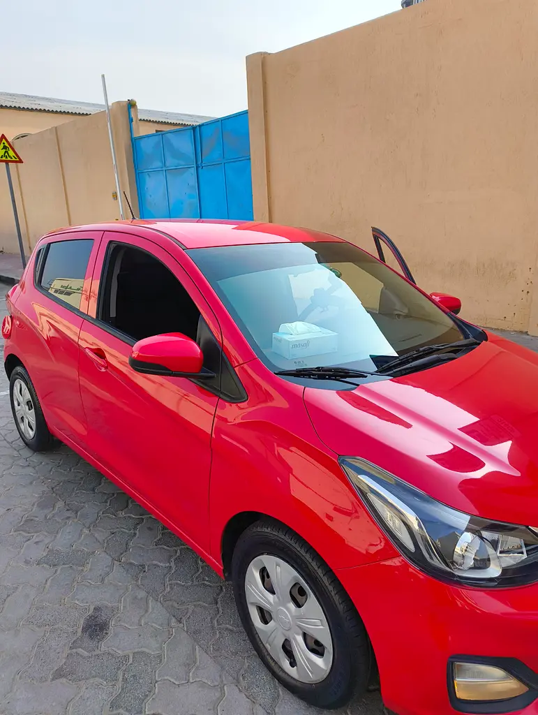 Chevrolet Spark 2019 — photo 1 of 7