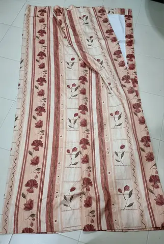 Curtain for Sale – Thick Fabric, Excellent Condition