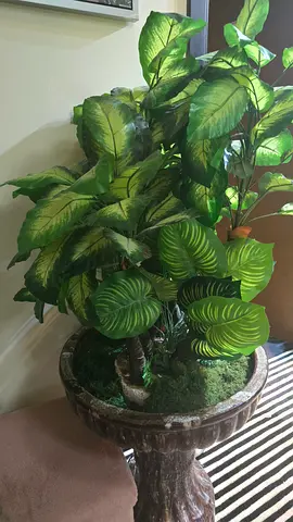 BEAUTIFUL LUXURY ARTIFICAL PLANTS ORIGINAL MARBAL ONLY 150