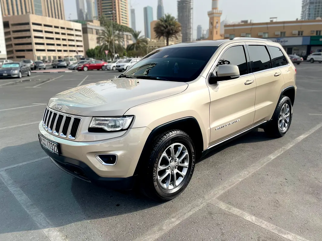 Jeep Grand Cherokee 2014 — photo 1 of 16